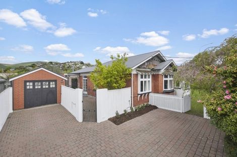 Photo of property in 2 Gamblins Road, Saint Martins, Christchurch, 8022