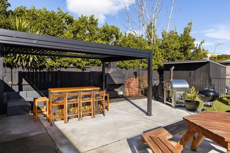 Photo of property in 70 Mears Road, St Andrews, Hamilton, 3200