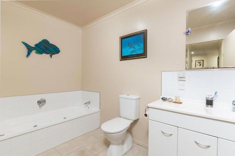 Photo of property in 15 Birch Street, Johnsonville, Wellington, 6037