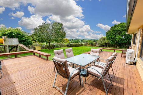 Photo of property in 112 Butcher Road, Pukekohe, 2120