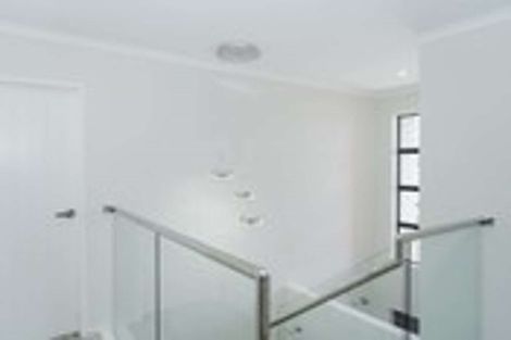 Photo of property in 79a Russell Road, Manurewa, Auckland, 2102