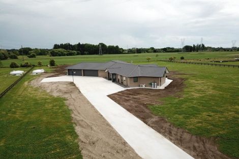 Photo of property in 3 Clover Close, Matangi, Hamilton, 3283