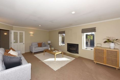 Photo of property in 17 Taranaki Drive, Woodend, 7610