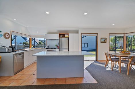 Photo of property in 29 Pleasant Place, Pauanui, Hikuai, 3579