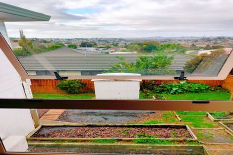 Photo of property in 79 Garton Drive, Massey, Auckland, 0614