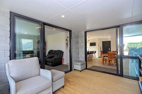 Photo of property in 15 Anglers Way, Omokoroa, 3114