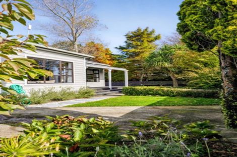 Photo of property in 9 Carrington Street, Inglewood, 4330