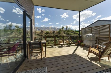 Photo of property in 33 Stratford Drive, Mount Pisa, Cromwell, 9383