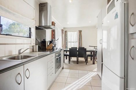 Photo of property in 71 Oreil Avenue, West Harbour, Auckland, 0618