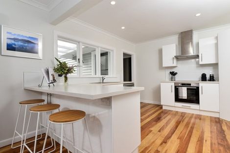 Photo of property in 13 Brocas Avenue, Hillcrest, Hamilton, 3216