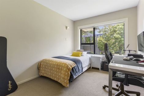 Photo of property in 2 Towra Place, Botany Downs, Auckland, 2010