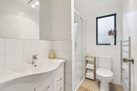 Photo of property in 72 Totara Meadows Court, Wiri, Auckland, 2104