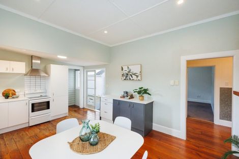 Photo of property in 223 College Street, West End, Palmerston North, 4412