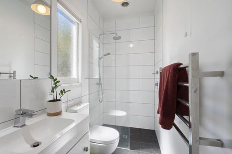 Photo of property in 27 Stanley Avenue, Palmerston North, 4414