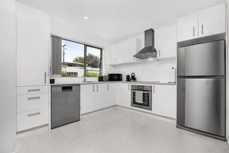Photo of property in 32/11 Ray Small Drive, Papakura, 2110