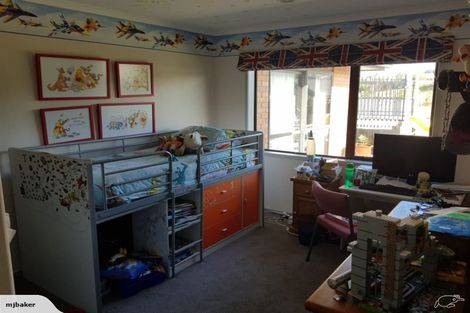 Photo of property in 24 Ainslee Street, Highlands Park, New Plymouth, 4312