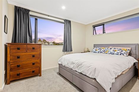 Photo of property in 73 Vinistra Road, Kumeu, 0810