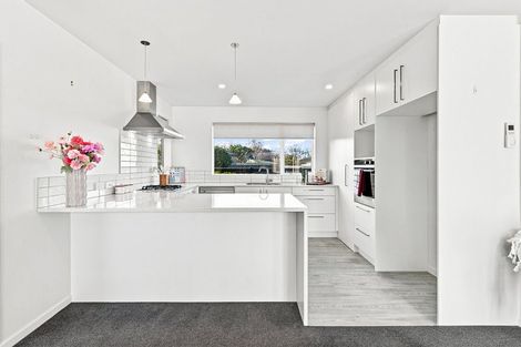 Photo of property in 4 Kilkivan Lane, Broomfield, Christchurch, 8042
