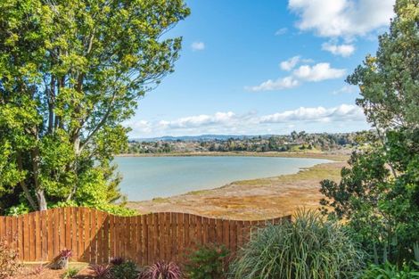 Photo of property in 73 Goods Road, Otumoetai, Tauranga, 3110