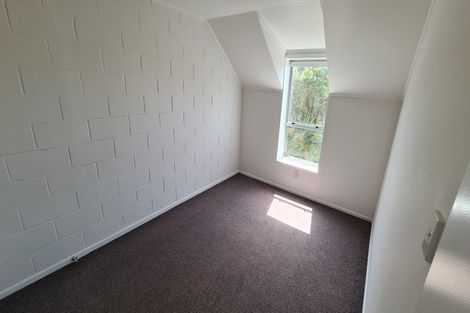 Photo of property in 7 Hollydale Grove, Churton Park, Wellington, 6037