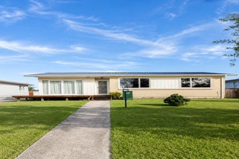 Photo of property in 80 Riverpark Crescent, Henderson, Auckland, 0610