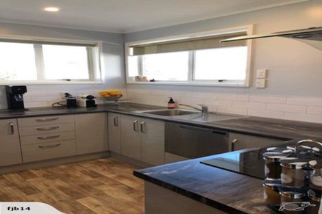 Photo of property in 82 Tukapa Street, Westown, New Plymouth, 4310