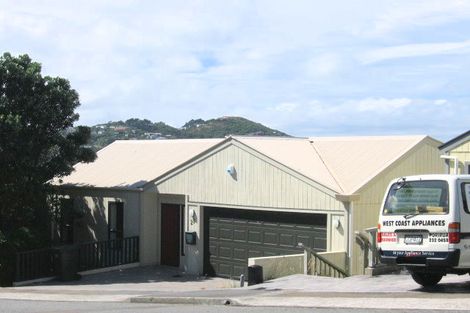 Photo of property in 29 Chartwell Drive, Crofton Downs, Wellington, 6035