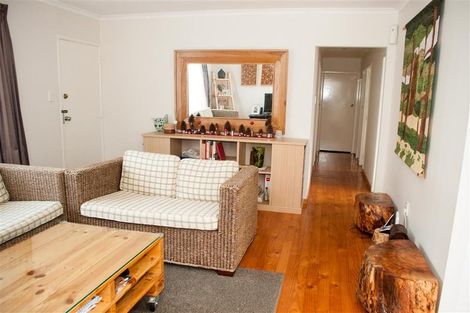 Photo of property in 23 Longburn Road, Henderson, Auckland, 0610