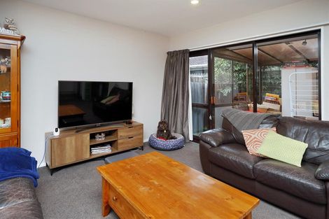 Photo of property in 1/10 Wadeley Road, Ilam, Christchurch, 8041