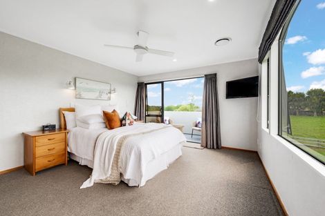 Photo of property in 30 Clifton Road, Whitford, Howick, 2571