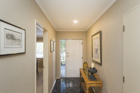 Photo of property in 30 Kilkenny Place, Fitzherbert, Palmerston North, 4410