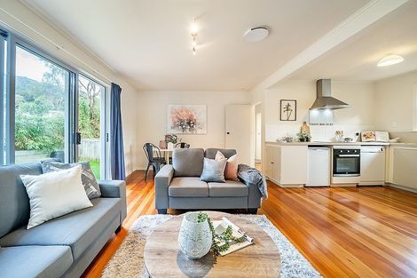 Photo of property in 10 James Grove, Stokes Valley, Lower Hutt, 5019