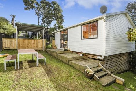Photo of property in 42a Matipo Road, Mairangi Bay, Auckland, 0630