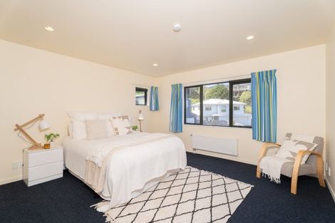 Photo of property in 17 Cheetwood Street, Churton Park, Wellington, 6037