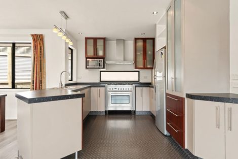 Photo of property in 206 Somerville Street, Shiel Hill, Dunedin, 9013