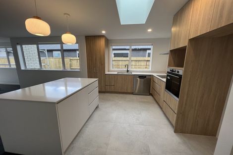 Photo of property in 2 Houpara Place, Papamoa, 3118