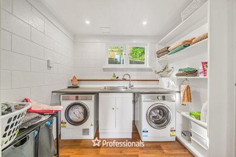 Photo of property in 215 Whites Line East, Waiwhetu, Lower Hutt, 5010