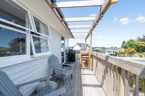 Photo of property in 38 Aubrey Crescent, Rainbow Point, Taupo, 3330
