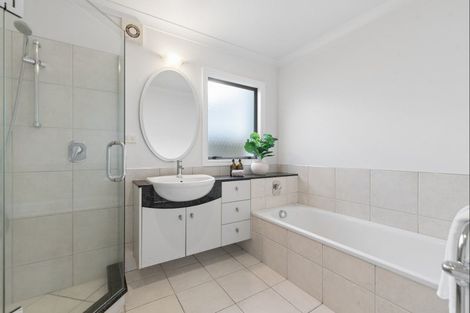 Photo of property in 1b Macleans Road, Bucklands Beach, Auckland, 2014