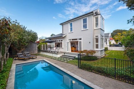 Photo of property in 46 Tainui Road, Devonport, Auckland, 0624