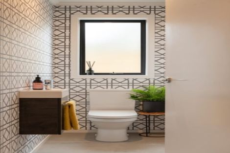 Photo of property in 5 Washingtonia Way, Omokoroa, 3114