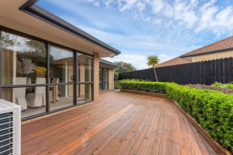 Photo of property in 8 Bokeen Lane, Flat Bush, Auckland, 2019