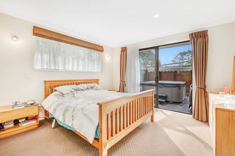 Photo of property in 42 Manuka Grove, Helensville, 0875