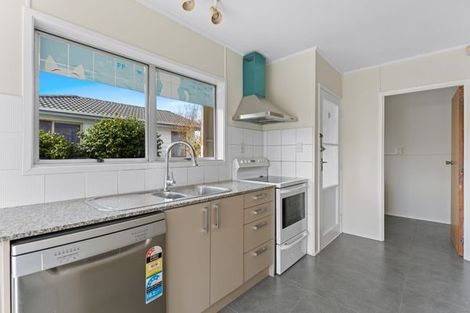 Photo of property in 19 Casuarina Road, Half Moon Bay, Auckland, 2012