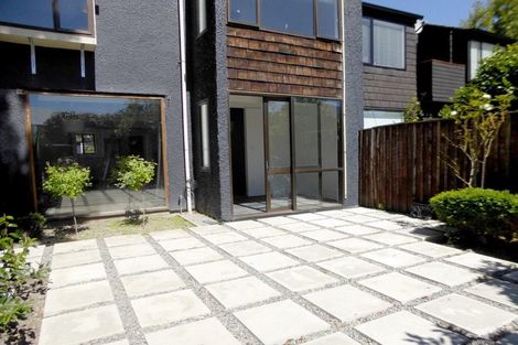 Photo of property in 2/52 Aikmans Road, Merivale, Christchurch, 8014