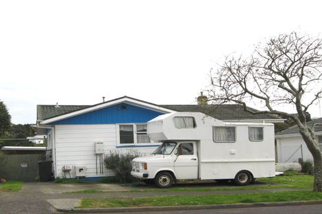 Photo of property in 18 Grenville Street, Marfell, New Plymouth, 4310