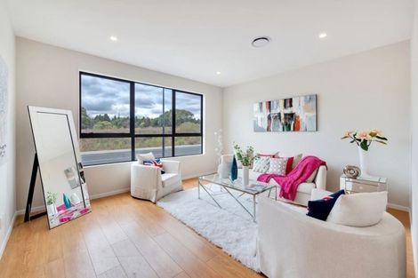 Photo of property in 14 Papareia Road, Karaka, Papakura, 2113