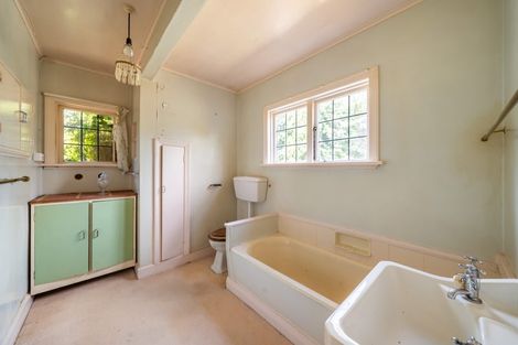 Photo of property in 29 Barton Road, Heretaunga, Upper Hutt, 5018