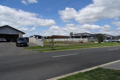 Photo of property in 23 Defender Crescent, Beachlands, Auckland, 2018