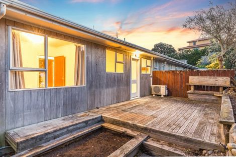 Photo of property in 1/3 Vella Street, Titahi Bay, Porirua, 5022